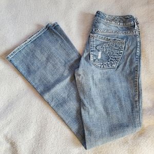 Silver Suki Distressed Boot Cut Jeans, Sz 26 (W26/L32)